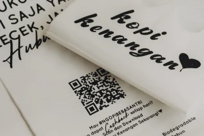 090754500_1614846035-Oxo_Bio_Plastics_yang_digunakan_Kopi_Kenangan